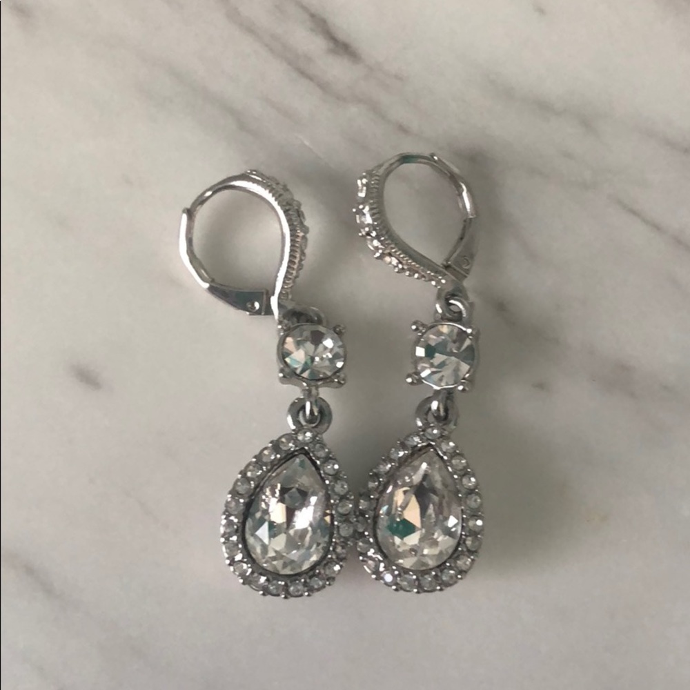 Costume jewel earrings